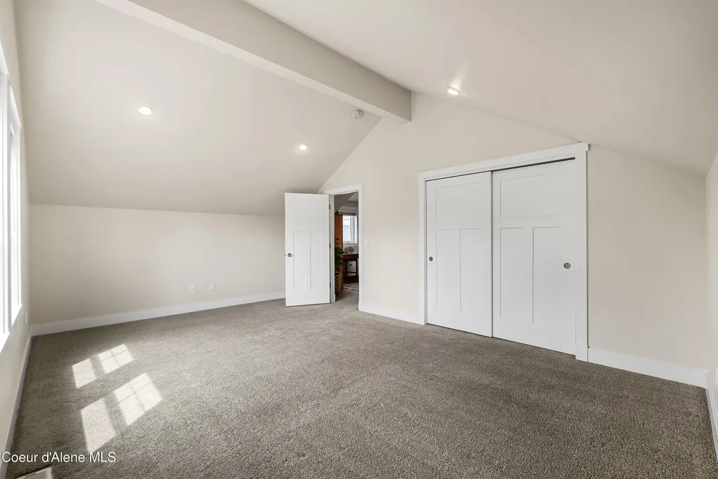 409 S Boyer Avenue Sandpoint ID 83864