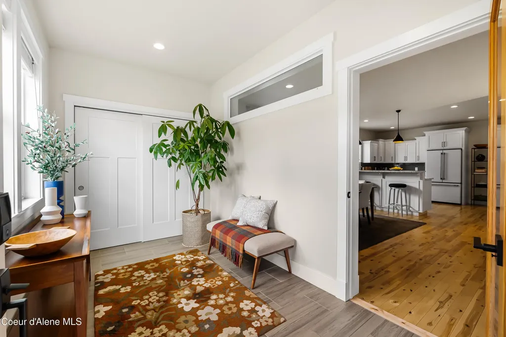 409 S Boyer Avenue Sandpoint ID 83864