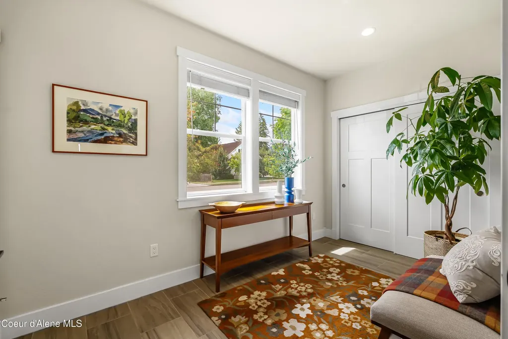 409 S Boyer Avenue Sandpoint ID 83864