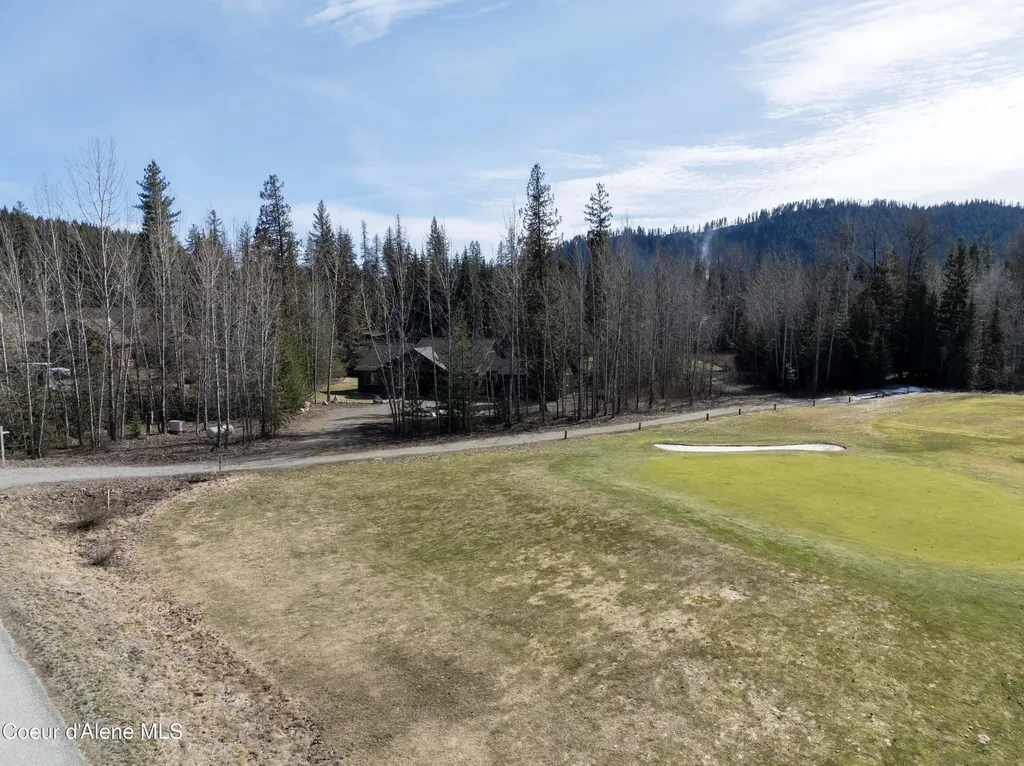 586 Fairway Drive Priest Lake ID 83856