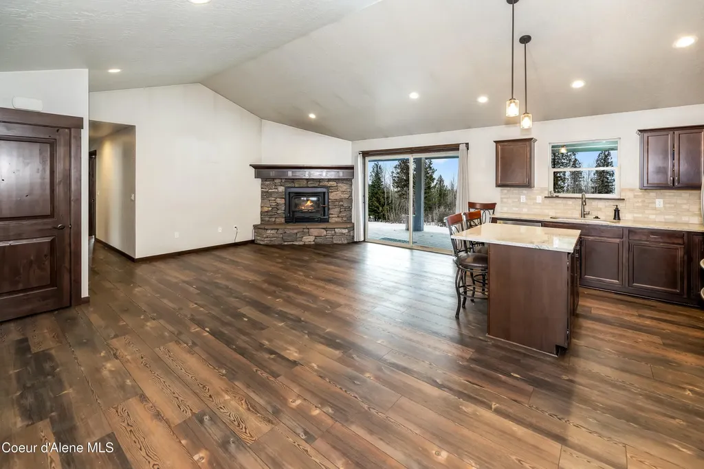 586 Fairway Drive Priest Lake ID 83856