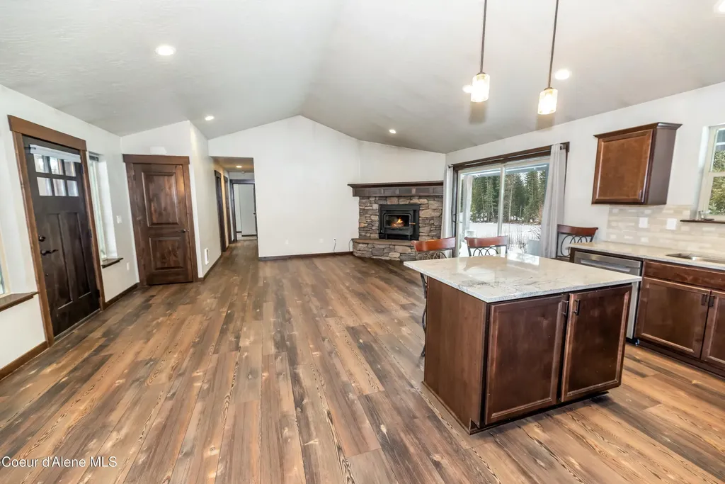 586 Fairway Drive Priest Lake ID 83856
