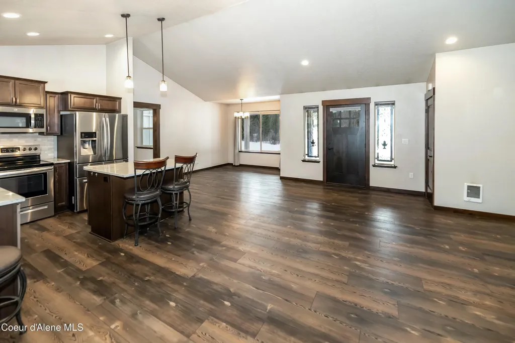 586 Fairway Drive Priest Lake ID 83856
