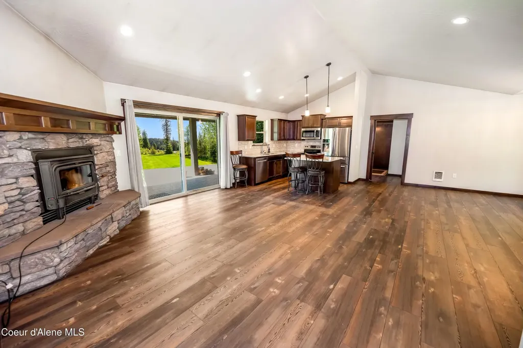 586 Fairway Drive Priest Lake ID 83856