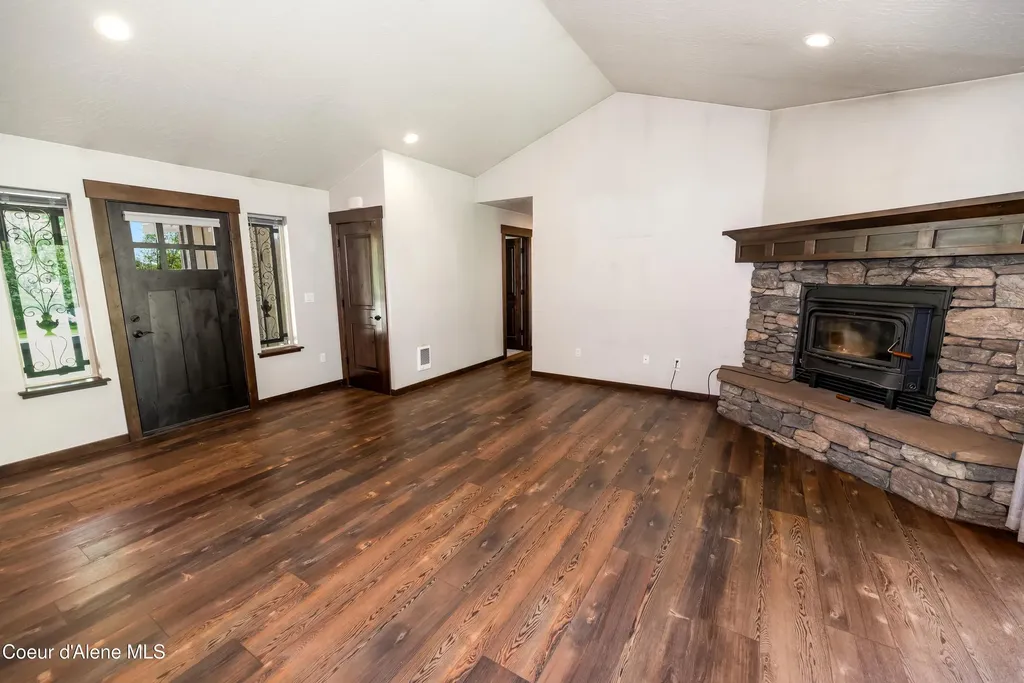 586 Fairway Drive Priest Lake ID 83856