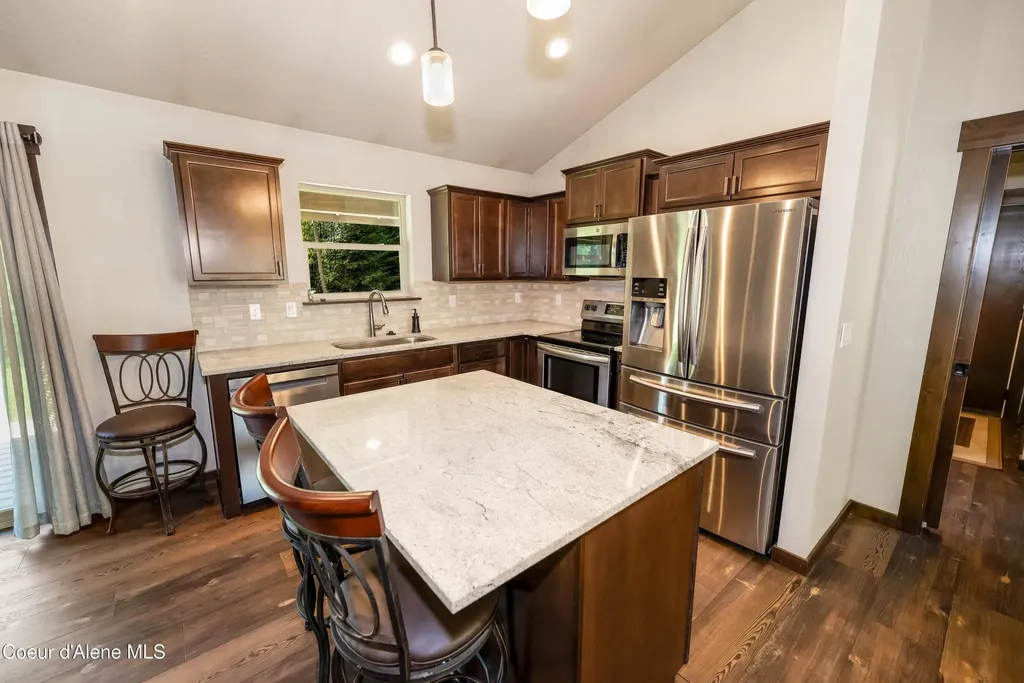 586 Fairway Drive Priest Lake ID 83856