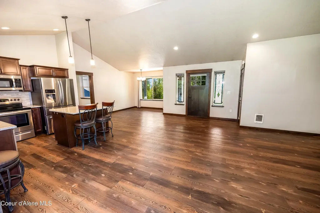 586 Fairway Drive Priest Lake ID 83856