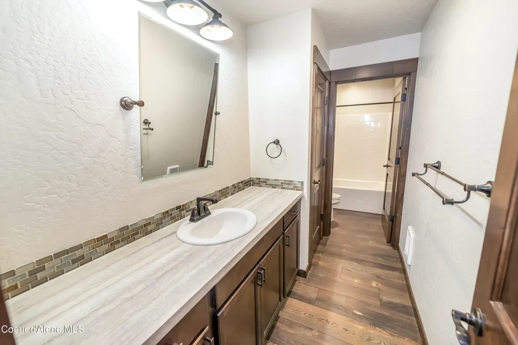 586 Fairway Drive Priest Lake ID 83856