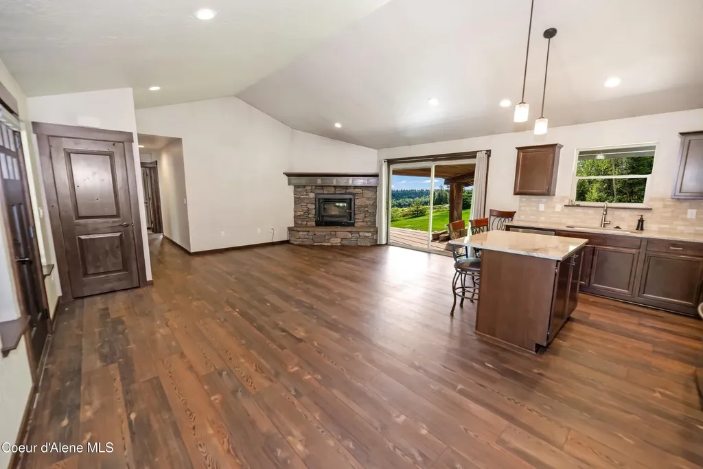 586 Fairway Drive Priest Lake ID 83856