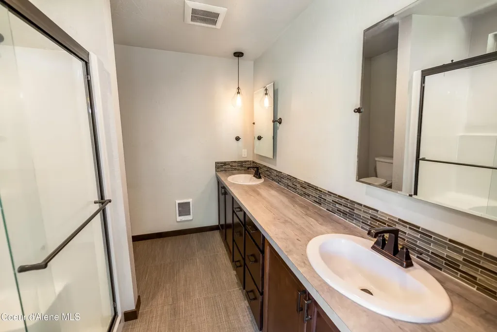 586 Fairway Drive Priest Lake ID 83856