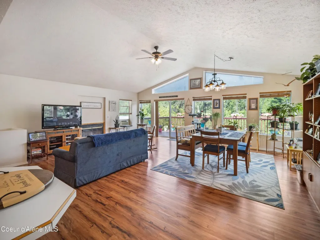 26370 S Hinds Drive St. Maries ID 83861