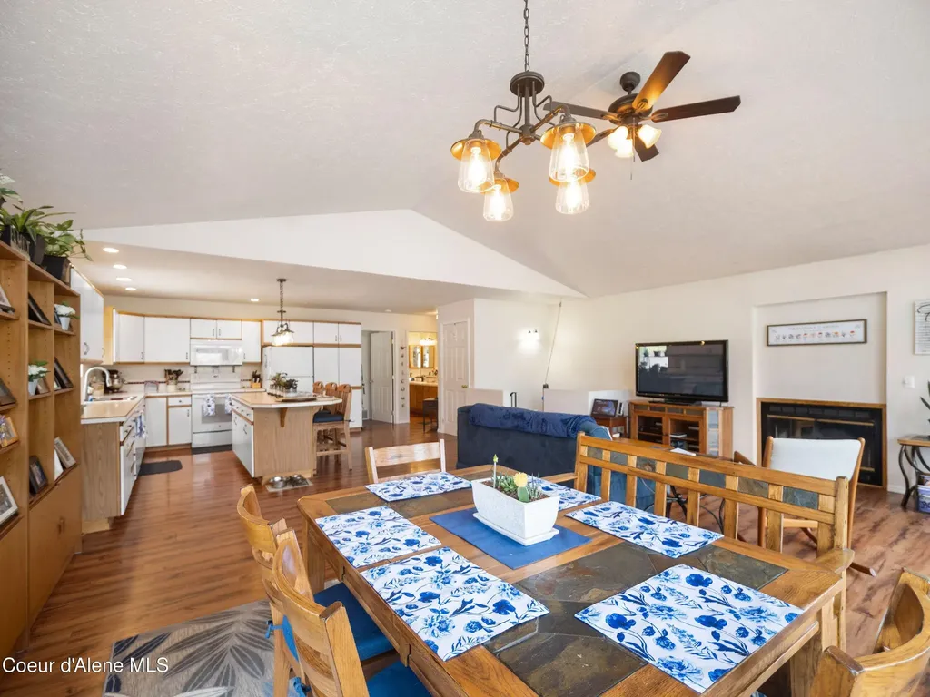 26370 S Hinds Drive St. Maries ID 83861