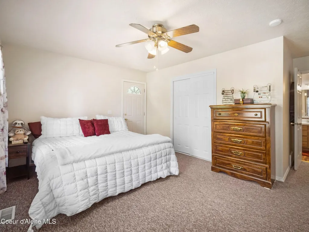 26370 S Hinds Drive St. Maries ID 83861