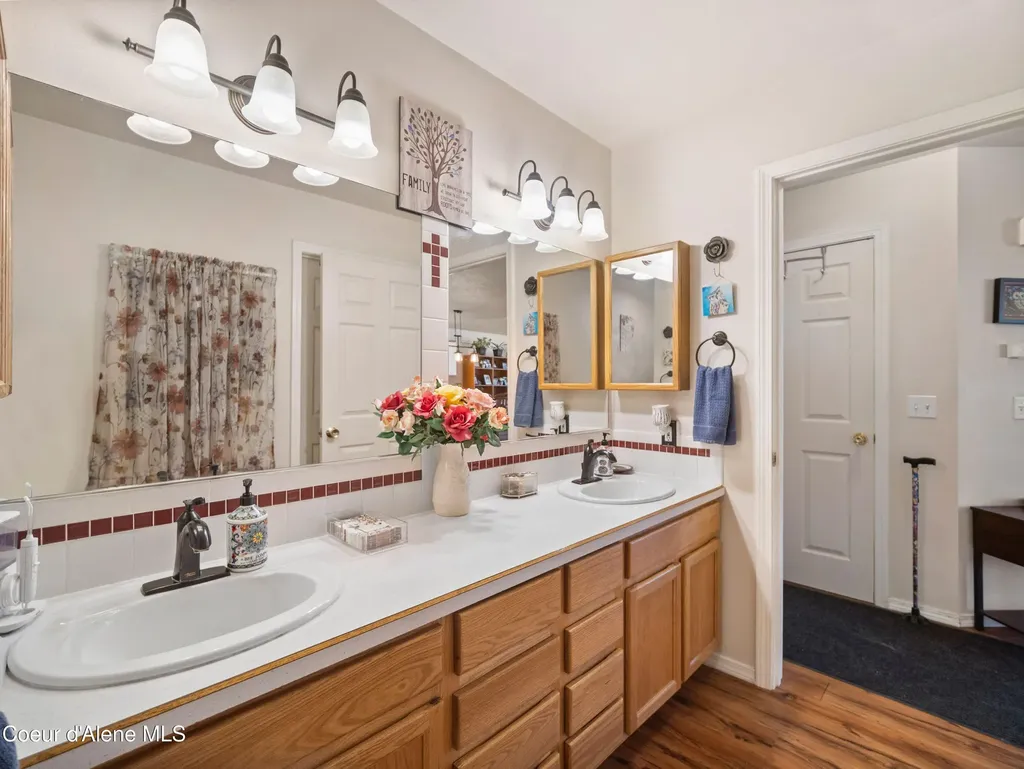 26370 S Hinds Drive St. Maries ID 83861