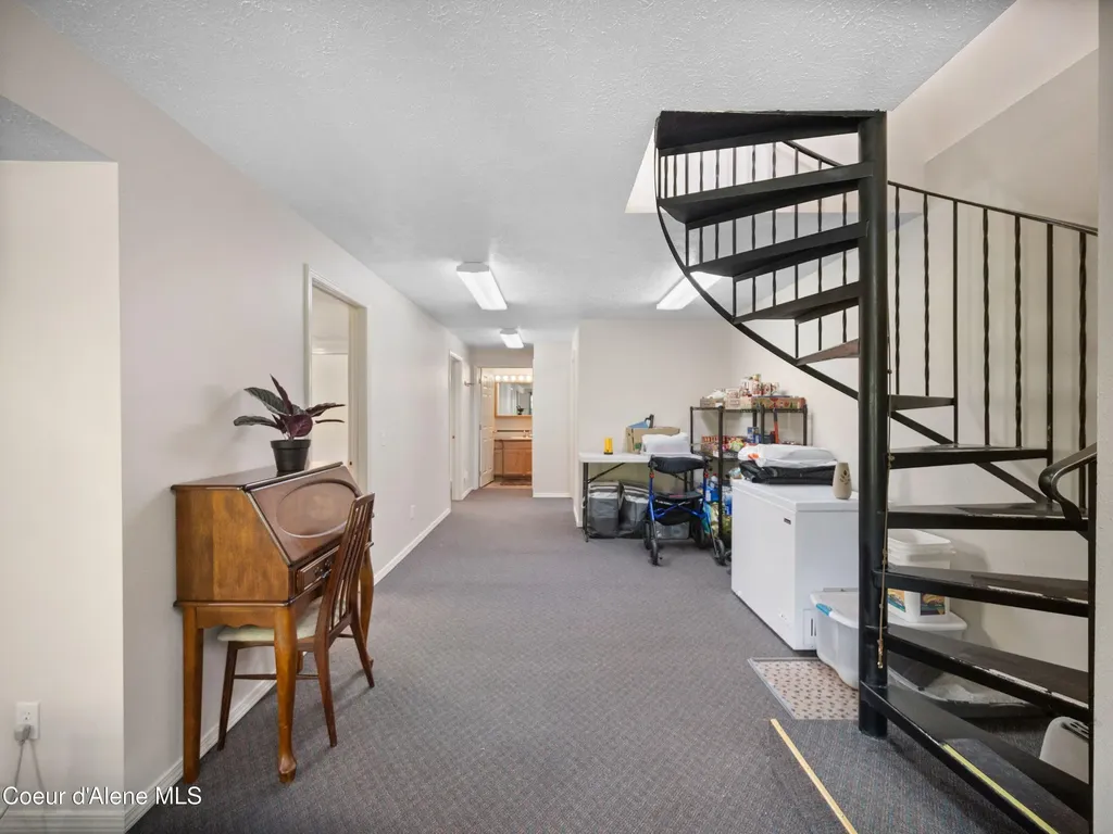 26370 S Hinds Drive St. Maries ID 83861