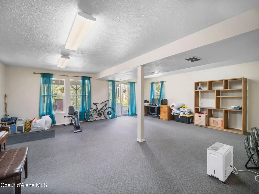 26370 S Hinds Drive St. Maries ID 83861