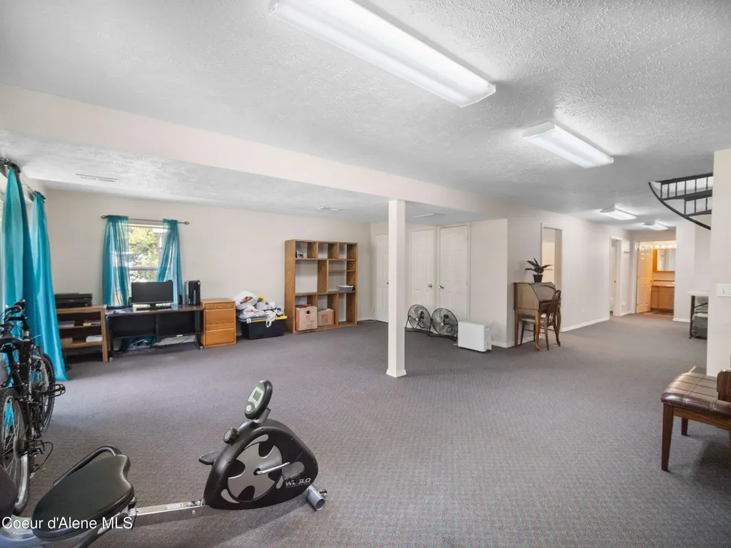 26370 S Hinds Drive St. Maries ID 83861