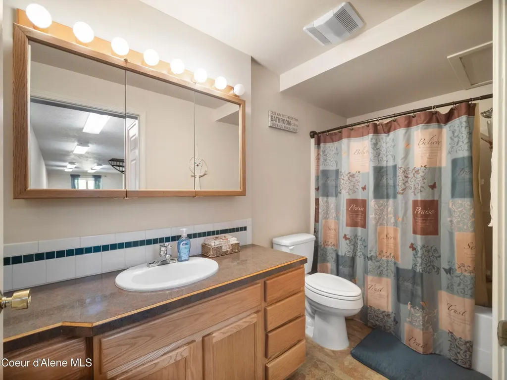 26370 S Hinds Drive St. Maries ID 83861