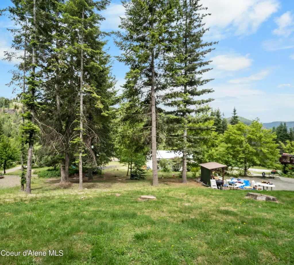 26370 S Hinds Drive St. Maries ID 83861