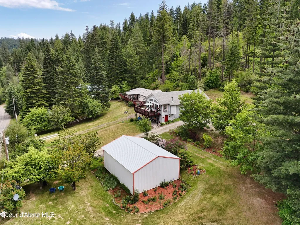26370 S Hinds Drive St. Maries ID 83861
