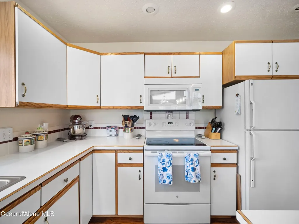 26370 S Hinds Drive St. Maries ID 83861