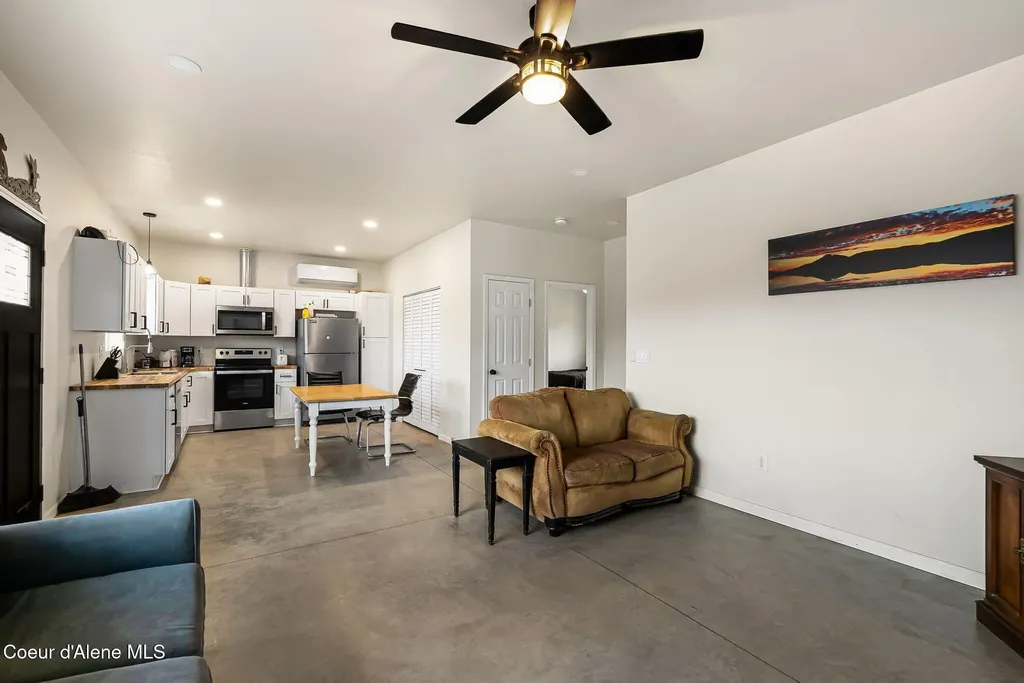 74 Omaha Way Sagle ID 83860