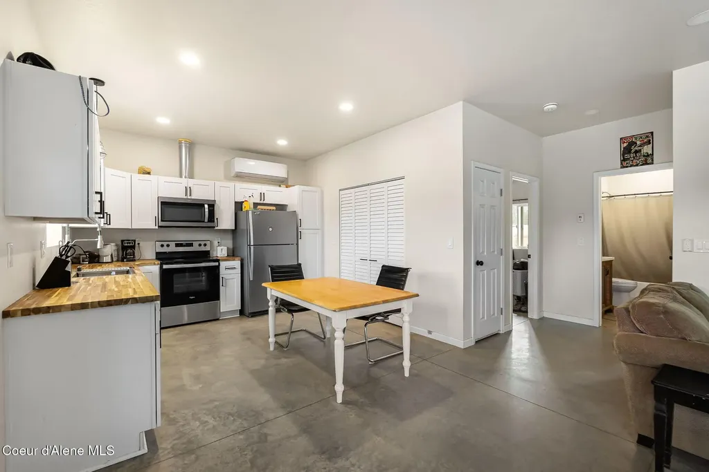 74 Omaha Way Sagle ID 83860