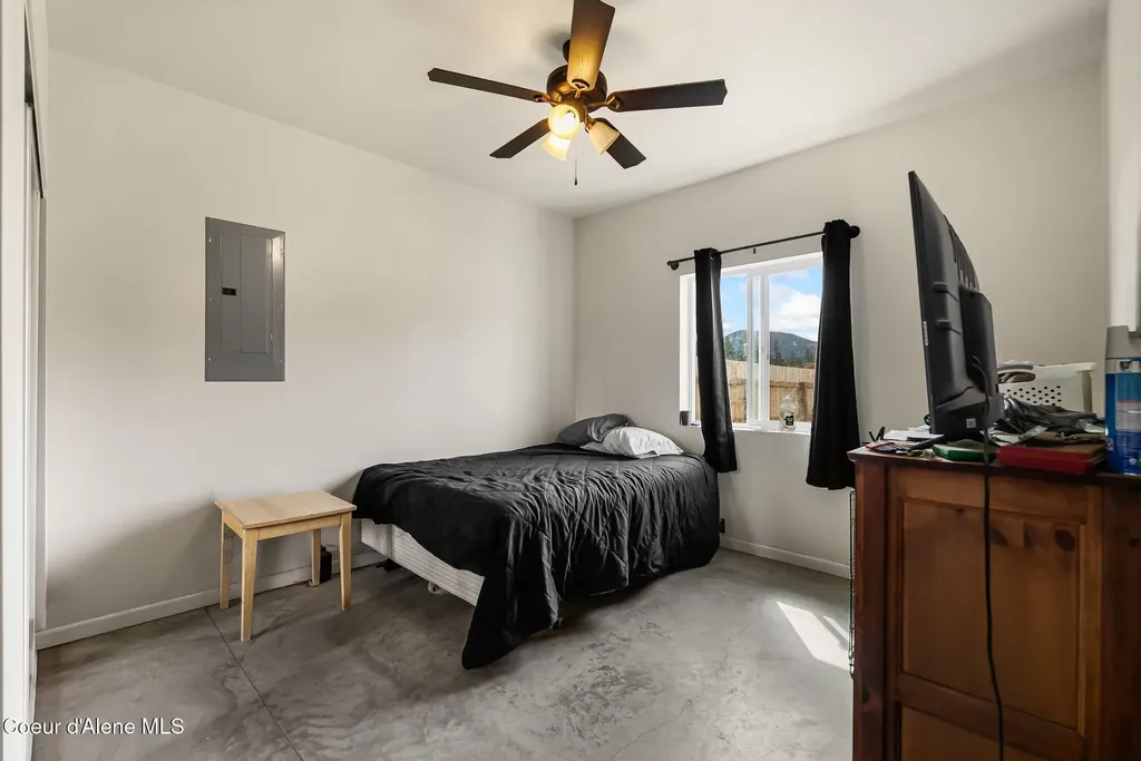 74 Omaha Way Sagle ID 83860