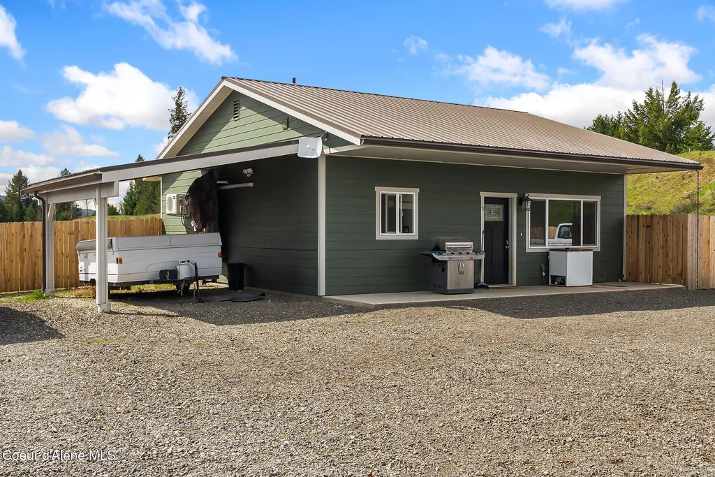 74 Omaha Way Sagle ID 83860