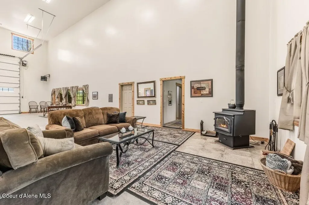 215 Hulett Hills Drive Sandpoint ID 83864