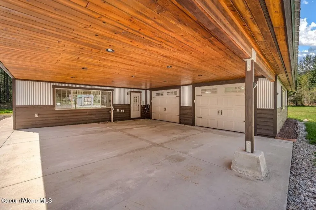 215 Hulett Hills Drive Sandpoint ID 83864