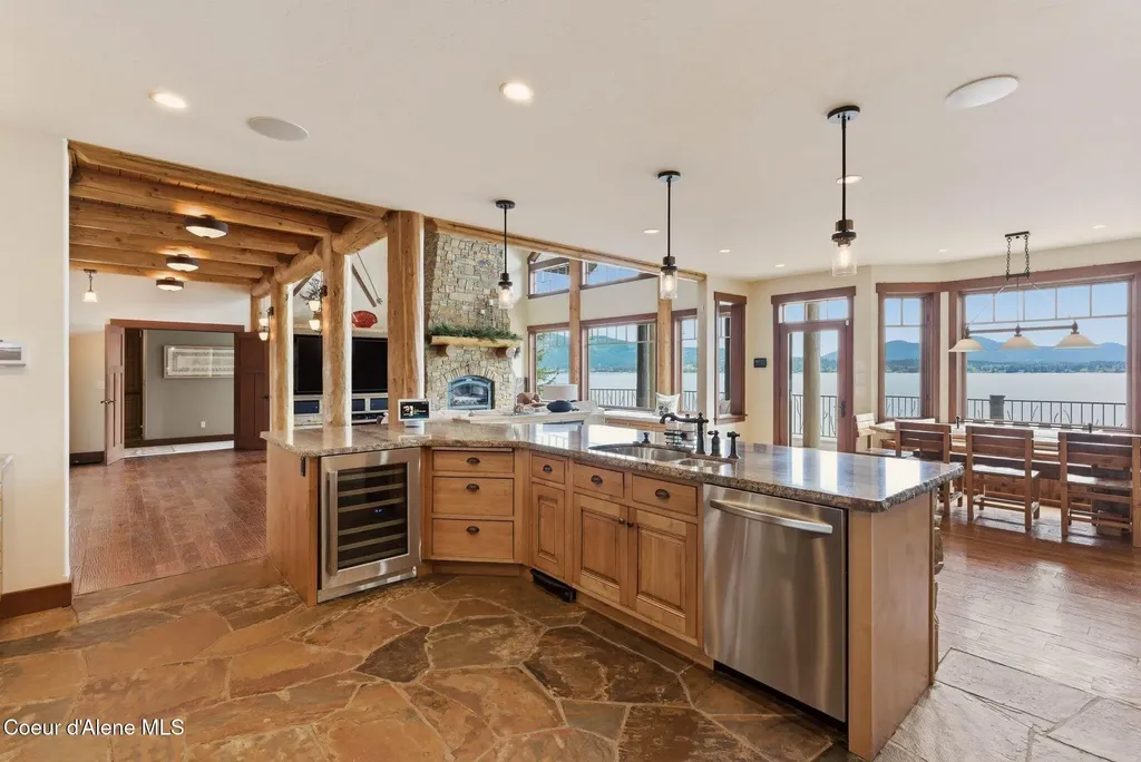 1521 Northshore Drive Sandpoint ID 83864
