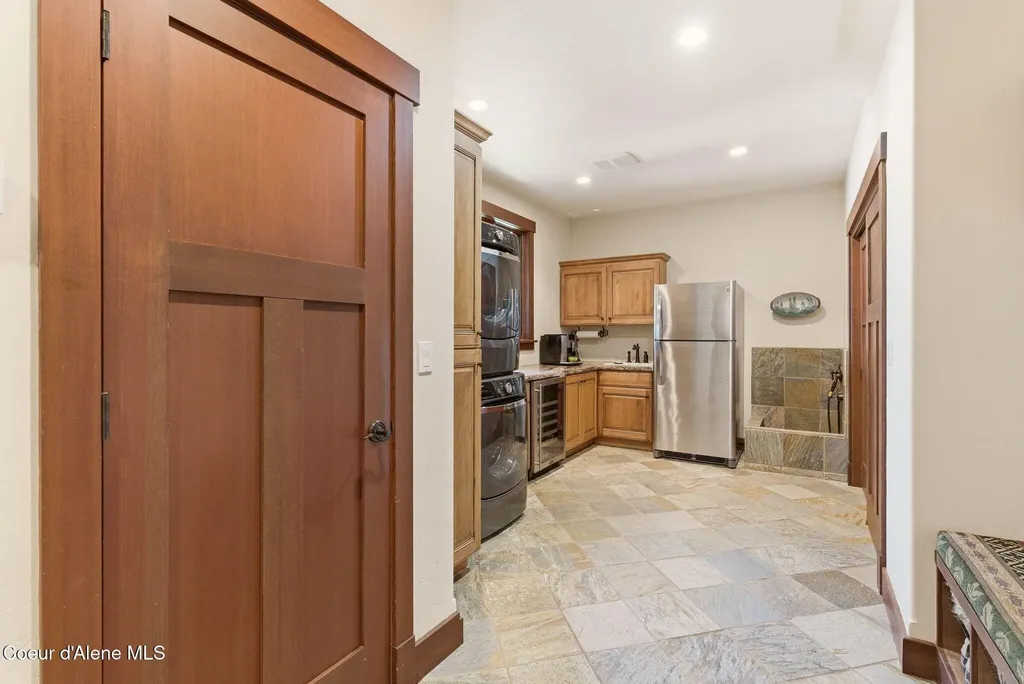 1521 Northshore Drive Sandpoint ID 83864