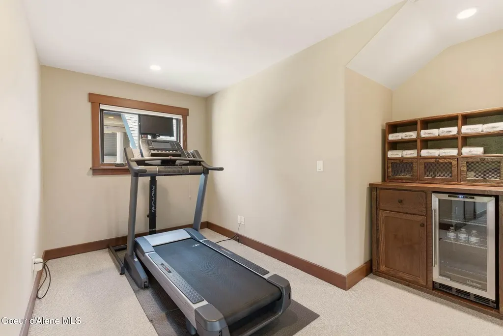 1521 Northshore Drive Sandpoint ID 83864