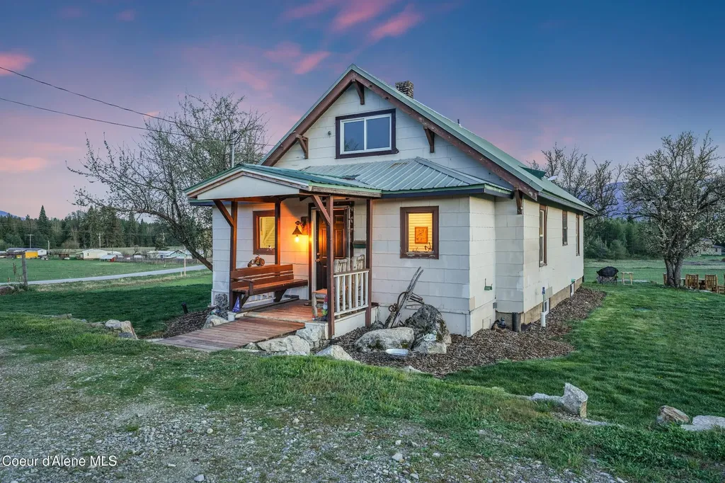 1050 Eastside Road Priest River ID 83856
