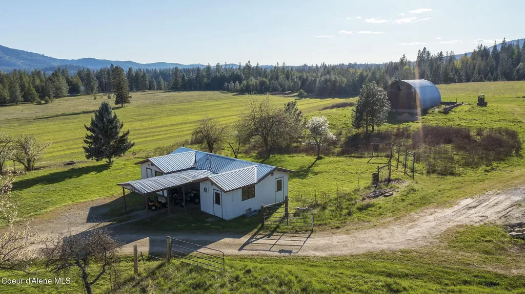 1050 Eastside Road Priest River ID 83856