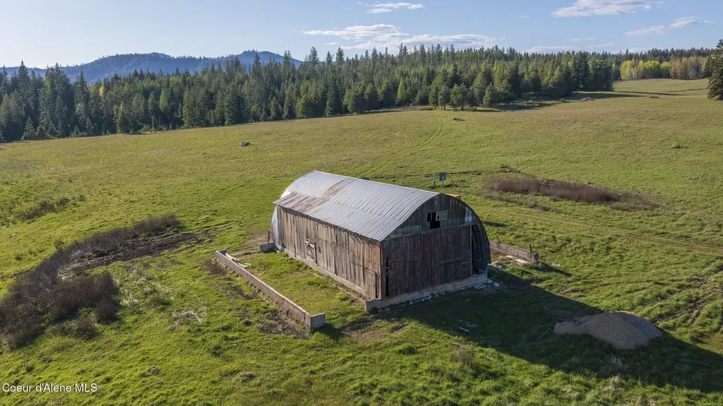 1050 Eastside Road Priest River ID 83856