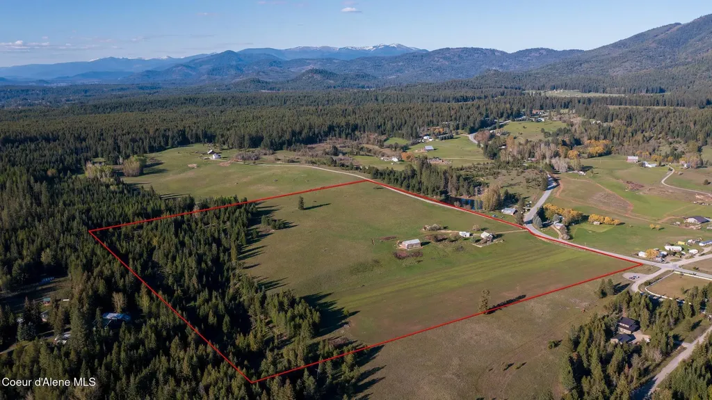 1050 Eastside Road Priest River ID 83856