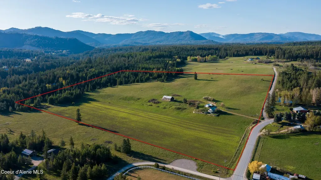 1050 Eastside Road Priest River ID 83856