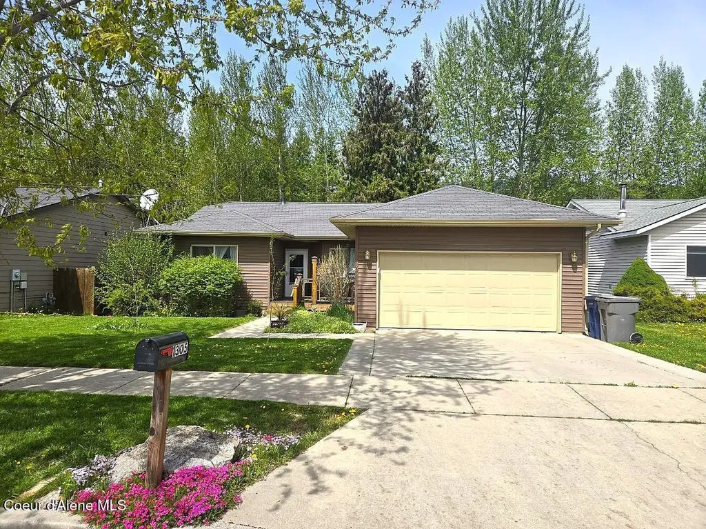 1305 Honeysuckle Avenue Sandpoint ID 83864