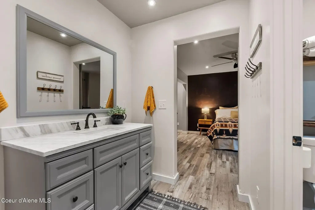 396 Latigo Lane Naples ID 83847