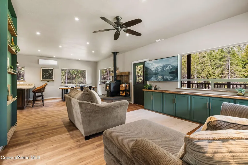 396 Latigo Lane Naples ID 83847