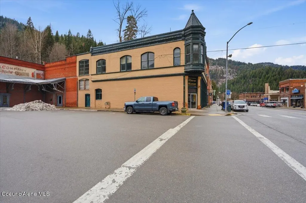 524 Bank Street Wallace ID 83873