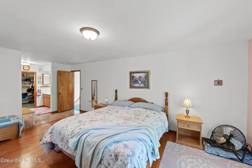 11089 N Point Hayden Drive Hayden Lake ID 83835