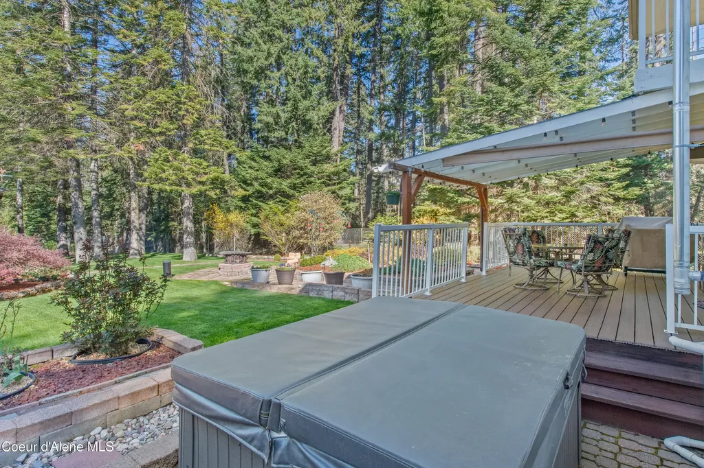 11089 N Point Hayden Drive Hayden Lake ID 83835