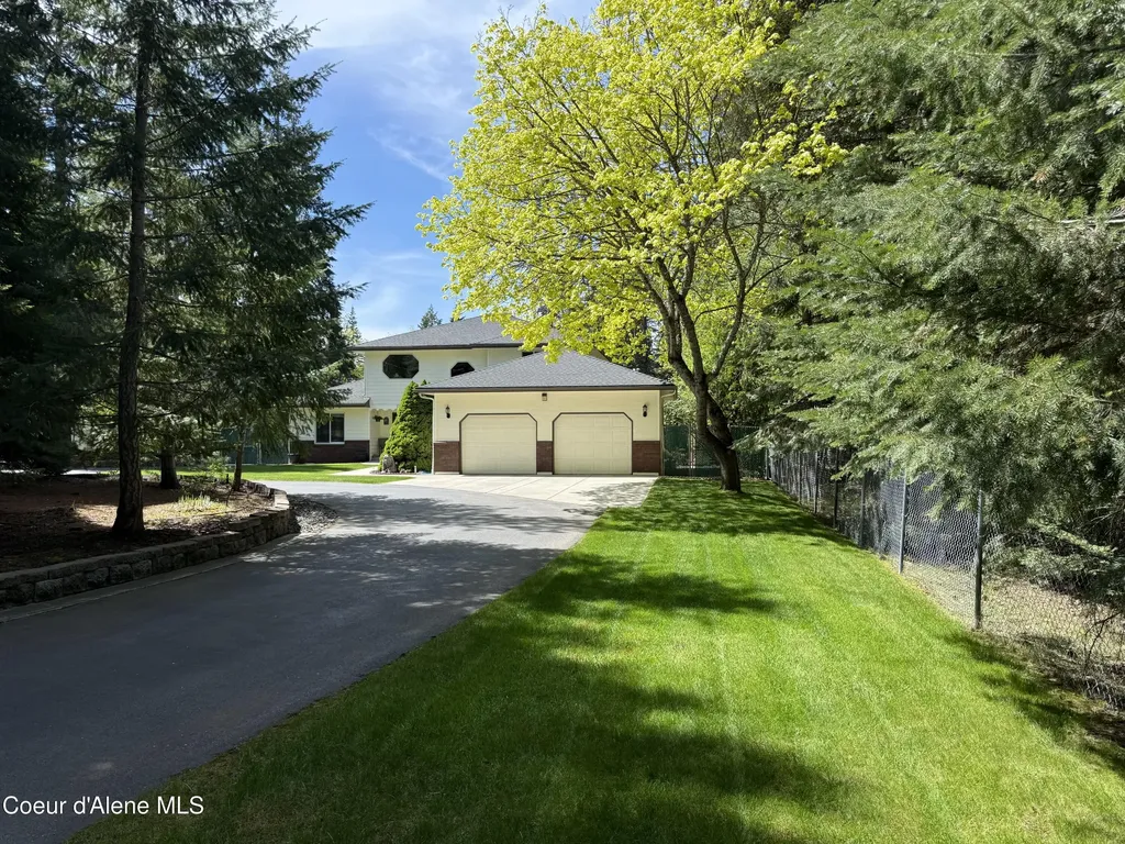 11089 N Point Hayden Drive Hayden Lake ID 83835