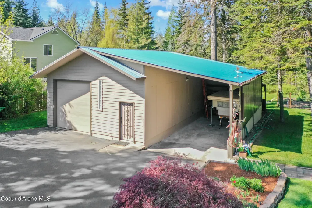 11089 N Point Hayden Drive Hayden Lake ID 83835