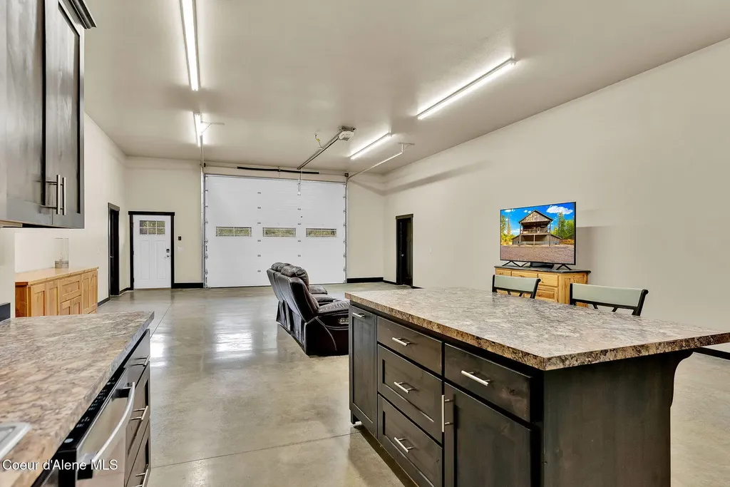 42 Seneacquoteen Drive Priest River ID 83856