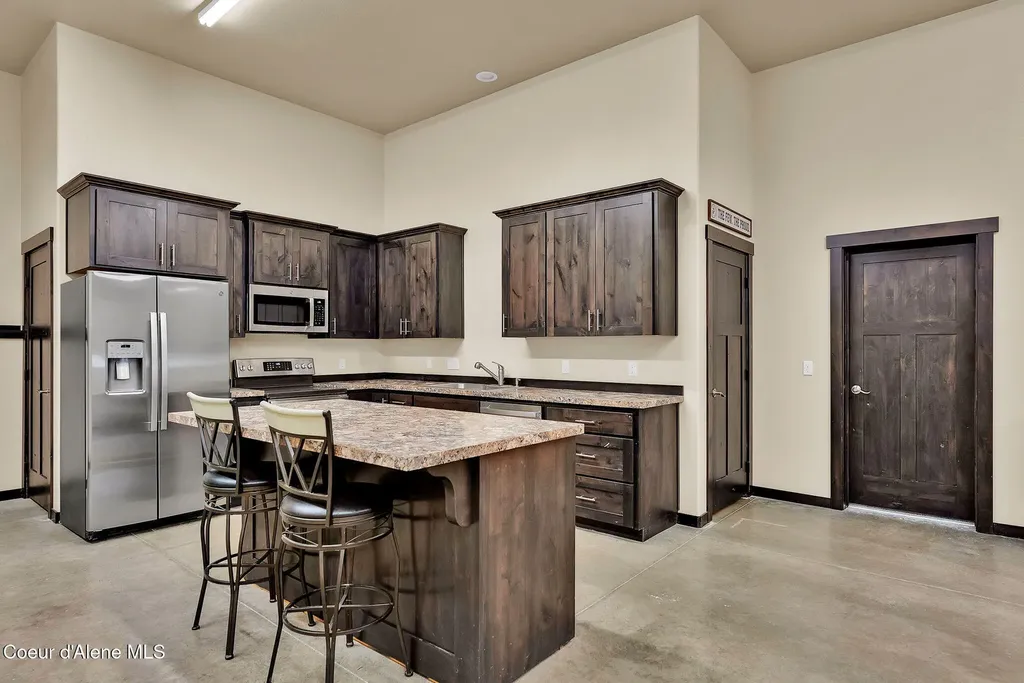 42 Seneacquoteen Drive Priest River ID 83856
