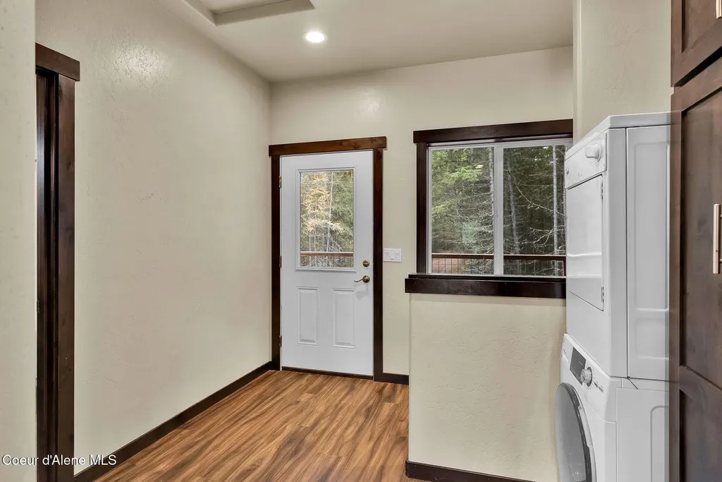 42 Seneacquoteen Drive Priest River ID 83856